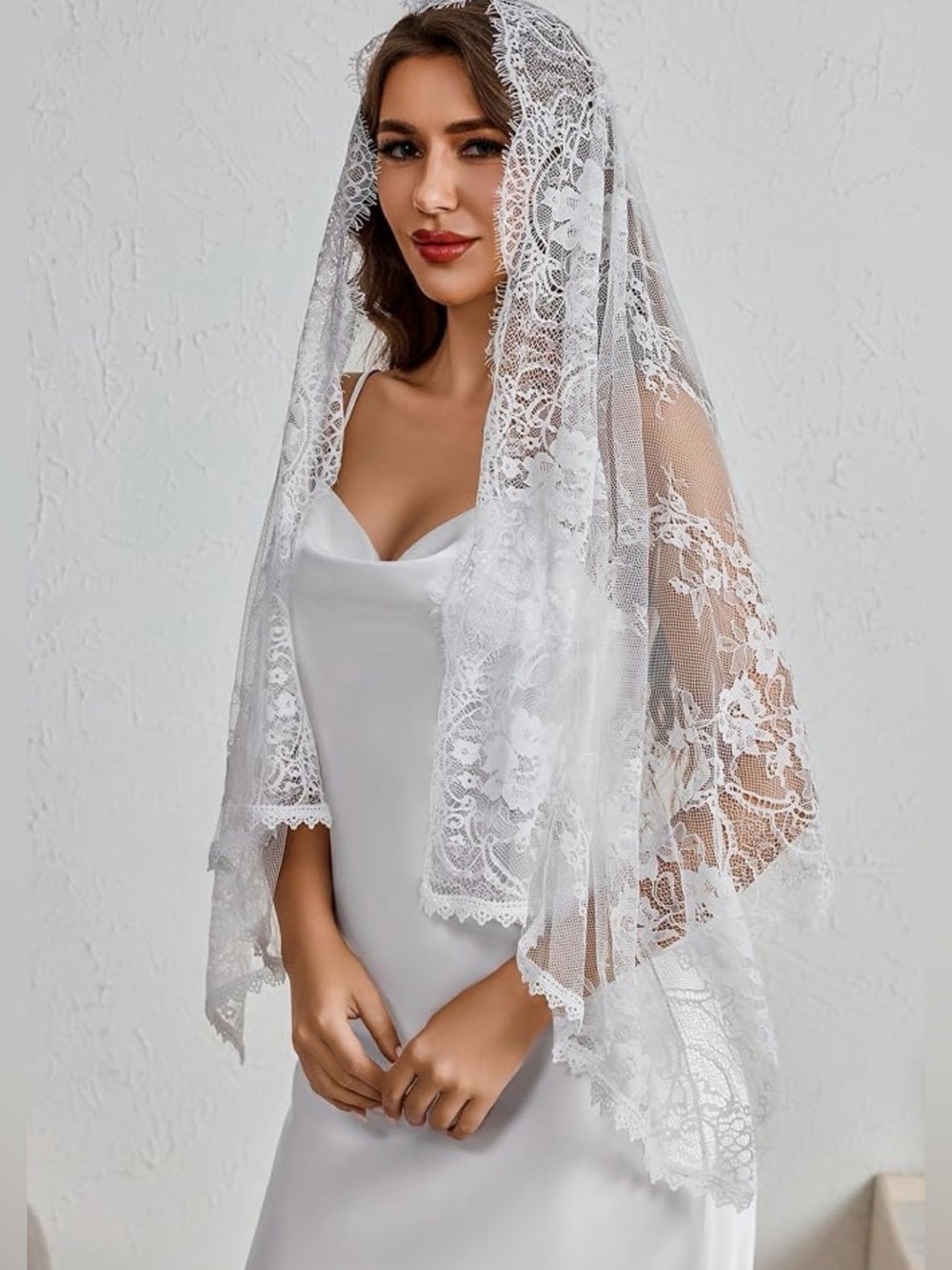 Elegant White Lace Bridal Mantilla Veil - Women Chapel Head Cover